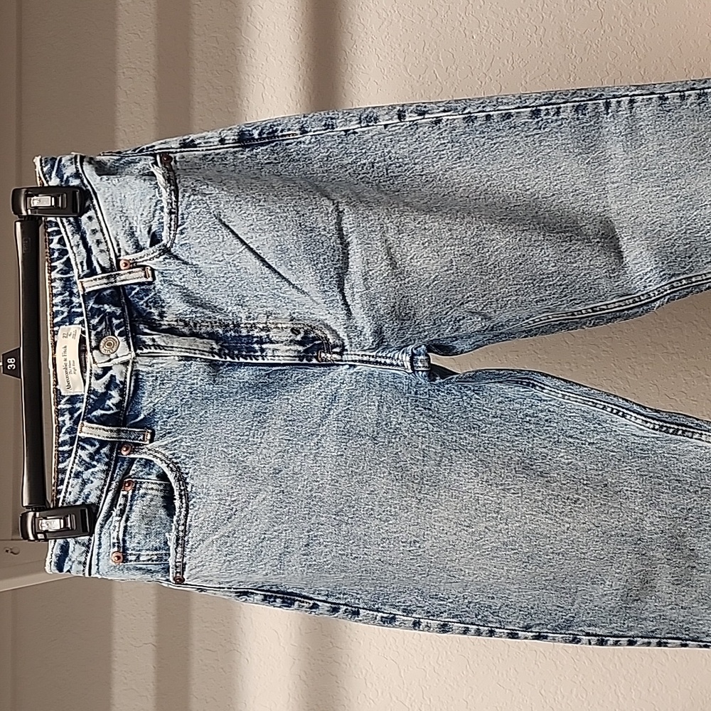 Abercrombie & fitch, The Mom High Rise Curve Love